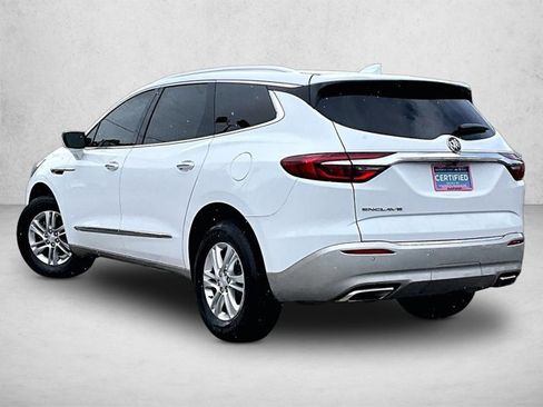 Used 2021 Buick Enclave Essence image 12