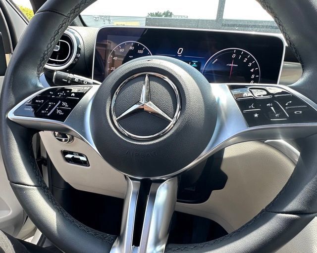 Certified 2025 Mercedes-Benz GLC 350e 4MATIC image 15