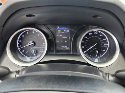 Used 2022 Toyota Camry LE FWD image 29