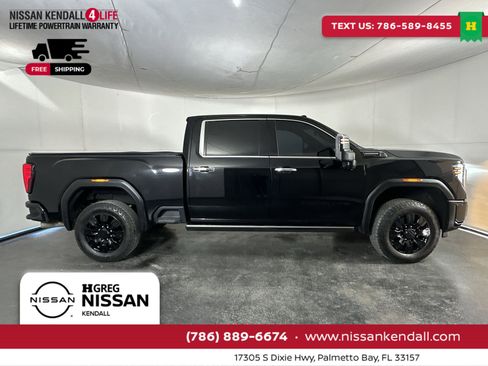Used 2024 GMC Sierra 2500 Denali Ultimate image 13