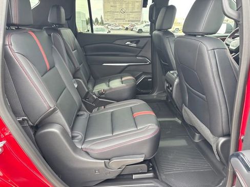 New 2026 Chevrolet Traverse RS w/ LPO, Floor Liner Package AWD/4WD image 24
