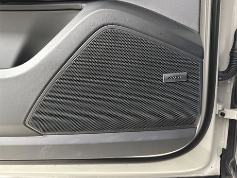 Certified 2025 Porsche Cayenne E-Hybrid image 35