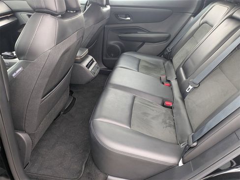 Used 2023 Nissan Ariya FWD image 12
