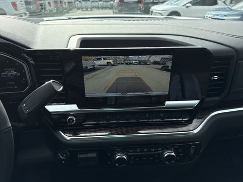 New 2026 GMC Sierra 1500 SLE w/ Preferred Package image 19