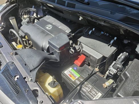 Used 2013 Toyota Sienna XLE AWD/4WD image 56