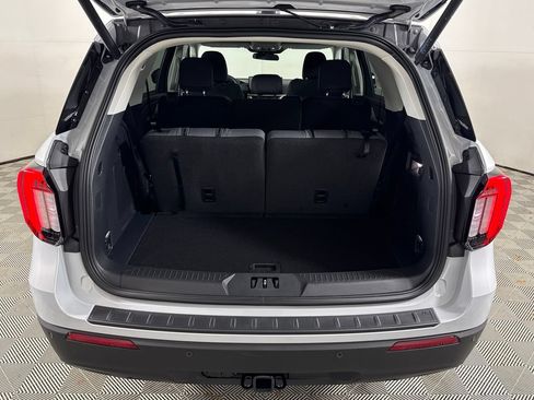 New 2026 Ford Explorer Active RWD image 15