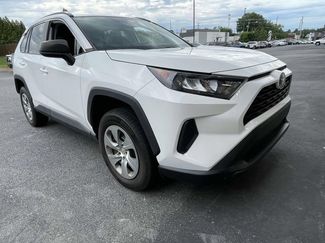 Used 2021 Toyota RAV4 LE FWD video 1
