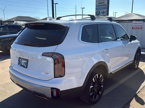 Used 2024 Kia Telluride SX Prestige image 10