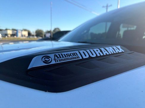 Used 2021 Chevrolet Silverado 2500 LT w/ Z71 Off-Road Package image 17