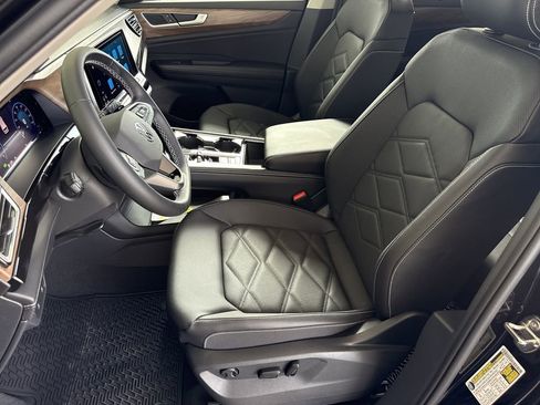 New 2026 Volkswagen Atlas SE image 12