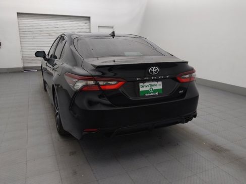 Used 2023 Toyota Camry SE image 5