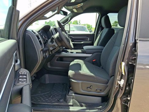 New 2026 RAM 3500 Big Horn AWD/4WD image 8