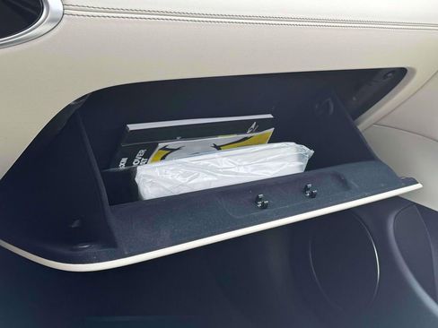 New 2026 Genesis GV70 2.5T image 29