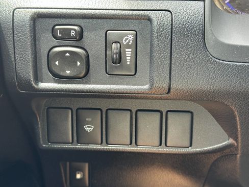 Used 2015 Lexus CT 200h image 31