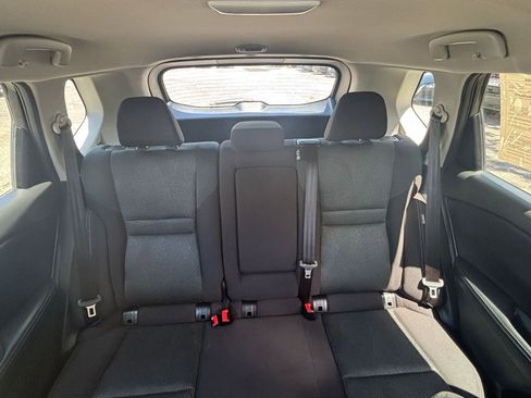 Used 2025 Nissan Rogue SV AWD/4WD image 37