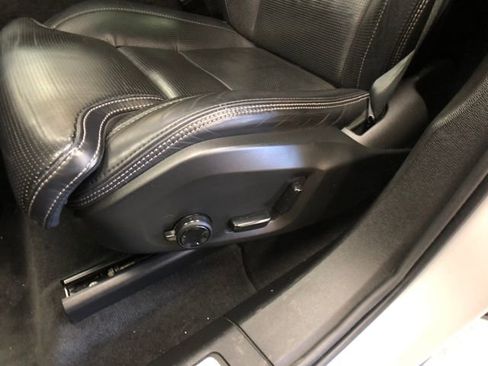 Used 2022 Volvo XC60 B5 Inscription image 11