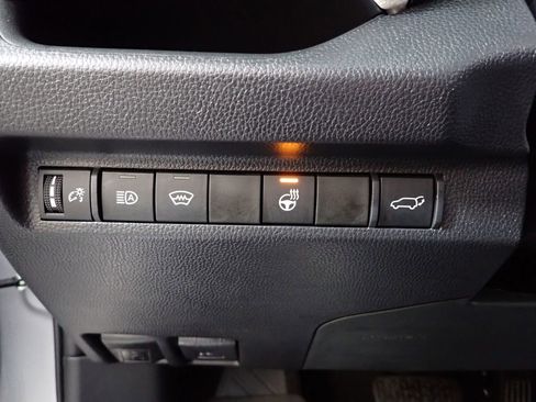 Used 2023 Toyota RAV4 XLE Premium image 30