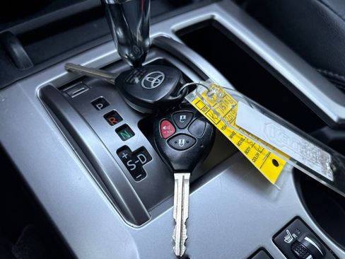 Used 2019 Toyota 4Runner SR5 Premium image 43