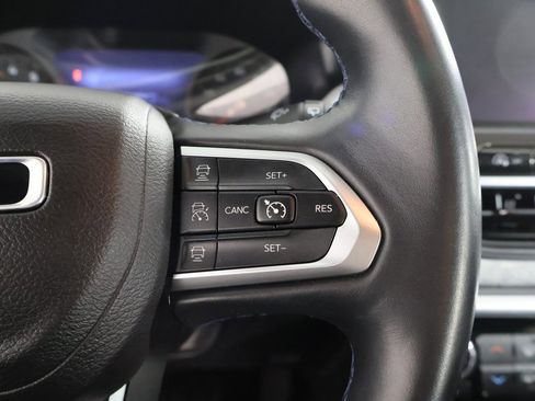 Used 2022 Jeep Compass Latitude w/ Convenience Group image 43