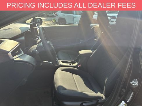 Used 2023 Toyota Corolla LE FWD image 3