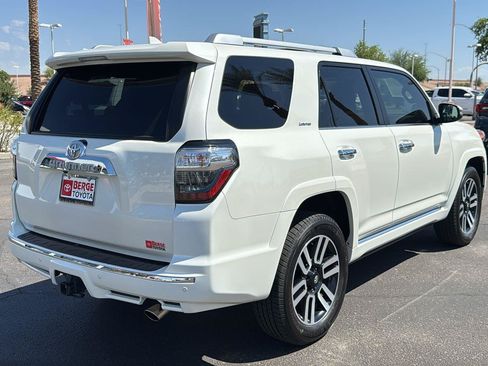 Certified 2022 Toyota 4Runner Limited AWD/4WD image 9