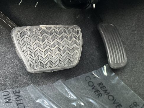 Used 2025 Toyota Tacoma SR5 image 44