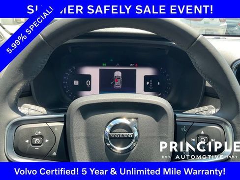 Certified 2025 Volvo XC40 B5 Plus w/ Protection Package Premier AWD/4WD image 23