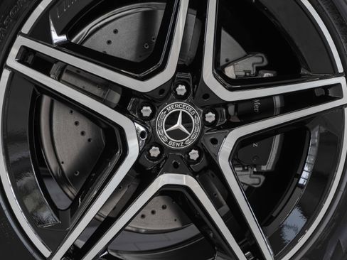 New 2026 Mercedes-Benz GLS 450 4MATIC image 33