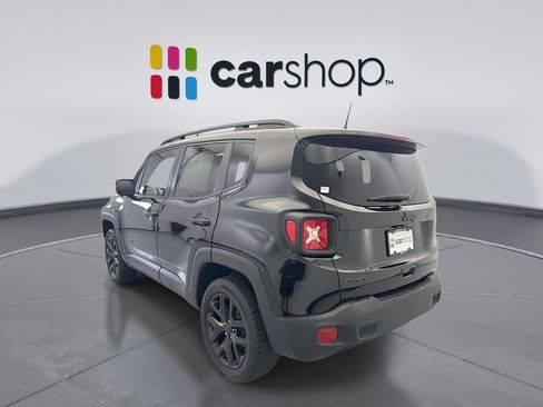 Used 2023 Jeep Renegade Altitude AWD/4WD image 3
