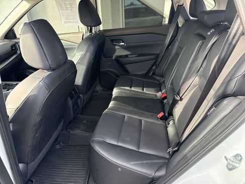 Certified 2023 Nissan Rogue SV w/ SV Premium B Package FWD image 13