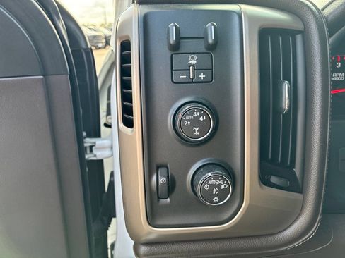 Used 2016 GMC Sierra 1500 Denali w/ Denali Ultimate Package AWD/4WD image 13