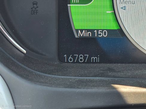 Used 2020 Chevrolet Bolt LT FWD image 7