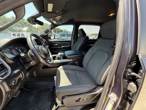Used 2019 RAM 1500 Big Horn RWD image 27