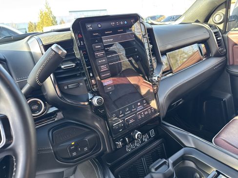 Used 2025 RAM 3500 Limited image 11