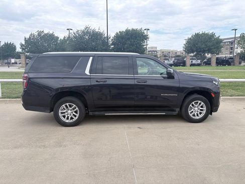 Used 2024 Chevrolet Suburban LT AWD/4WD image 3