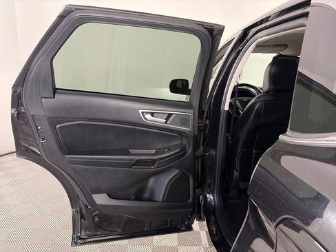 Certified 2024 Ford Edge SEL AWD/4WD image 12
