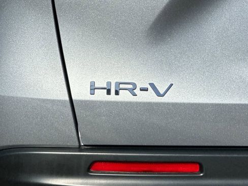 Certified 2024 Honda HR-V LX image 32