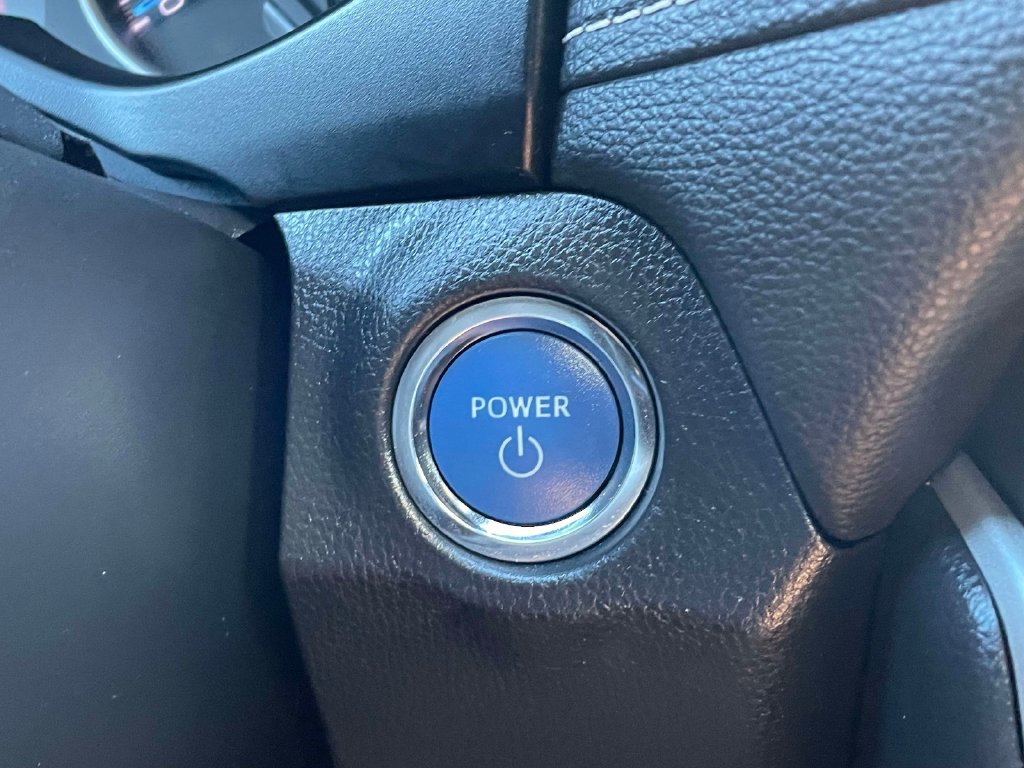 Used 2021 Toyota RAV4 XLE w/ Convenience Package AWD/4WD image 29