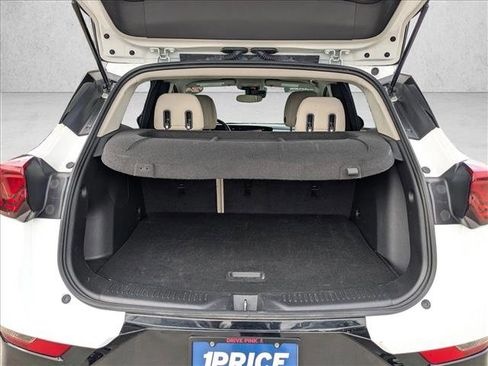 Used 2024 Buick Encore GX Sport Touring image 6