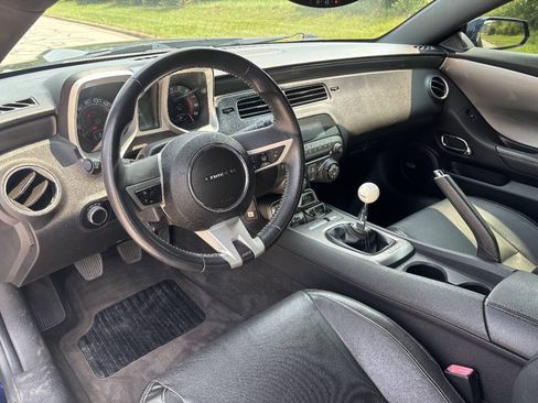 Used 2010 Chevrolet Camaro SS w/ RS Package RWD image 12