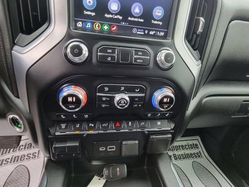 Used 2022 GMC Sierra 2500 SLT w/ SLT Convenience Package image 17