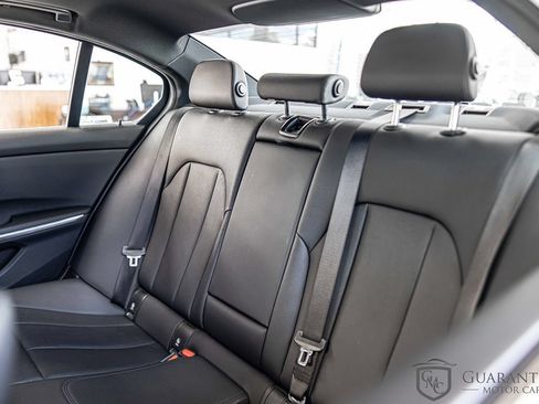 Used 2021 BMW 330i xDrive Sedan AWD/4WD image 33