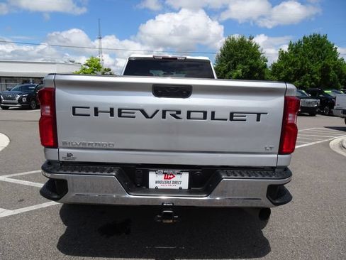 Used 2021 Chevrolet Silverado 3500 LT w/ Convenience Package AWD/4WD image 5