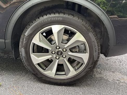 Certified 2024 Ford Escape Platinum AWD/4WD image 22