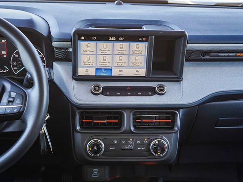 Used 2024 Ford Maverick XLT image 14