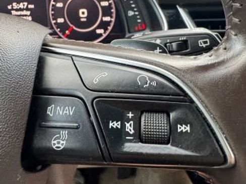 Used 2017 Audi Q7 3.0T Premium Plus AWD/4WD image 10