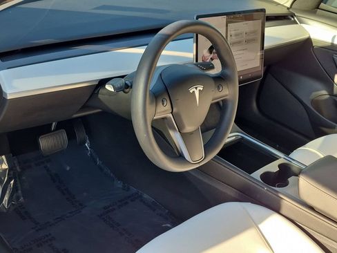 Used 2021 Tesla Model 3 Standard Range Plus RWD image 12