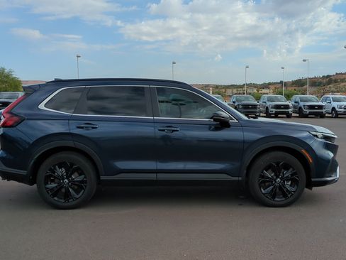 Used 2024 Honda CR-V Sport Touring image 2