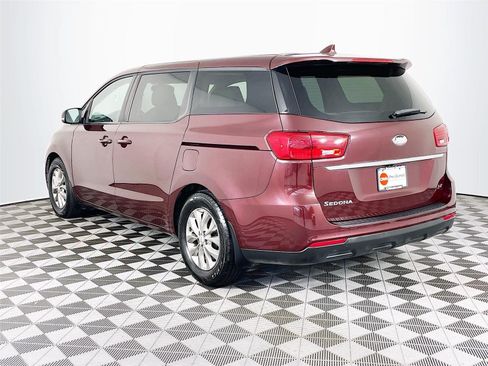 Used 2019 Kia Sedona LX FWD image 6