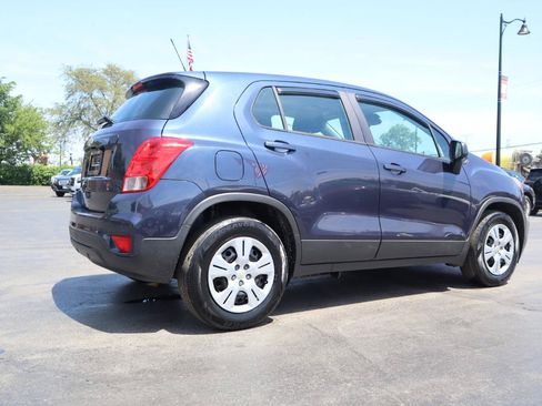 Used 2018 Chevrolet Trax LS FWD image 5